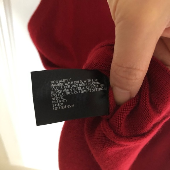 3/$10 East 5th Red Scoop Neck Tank Top Size Large - Picture 5 of 7